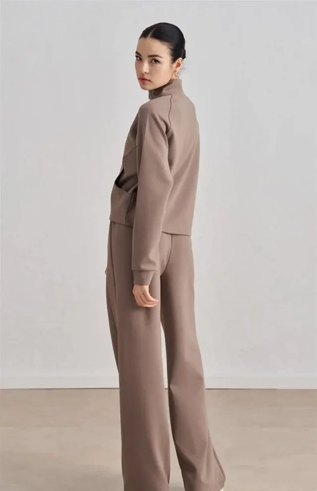  ALO pants -3