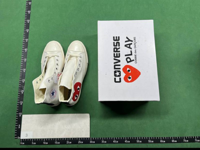  Converse canvas shoes -4