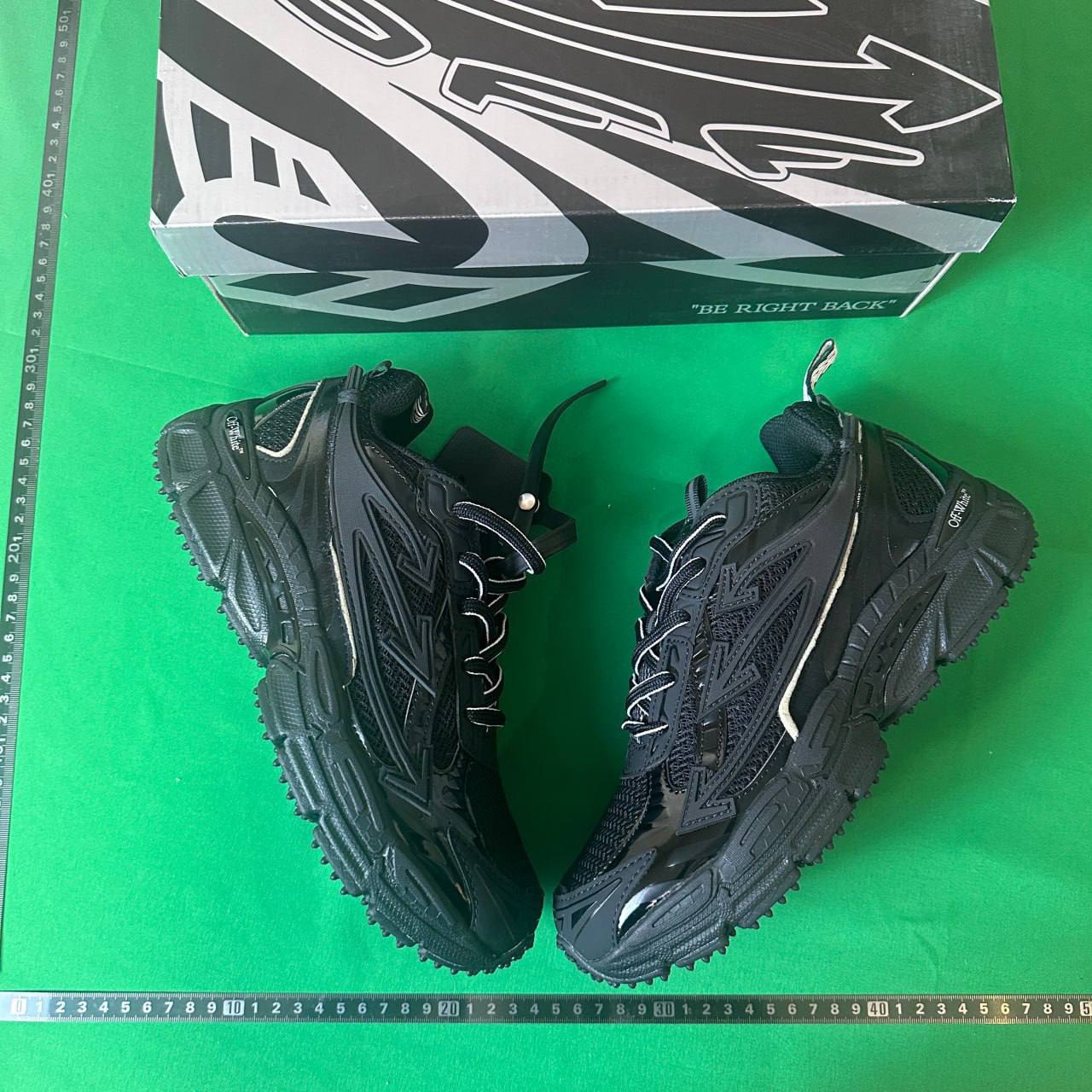  Off-White Be Right Back -3