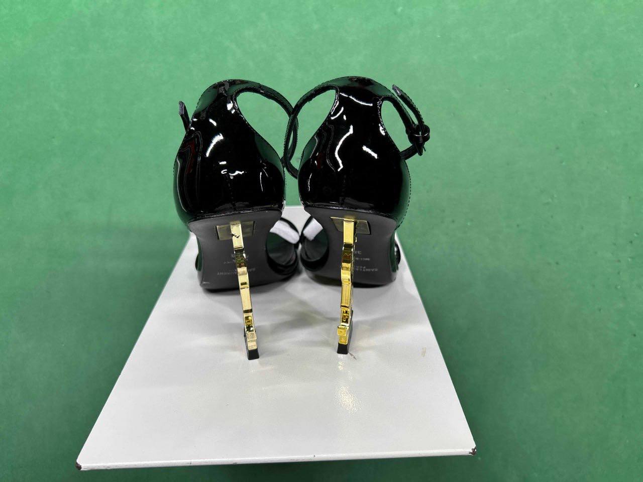  High heel -4