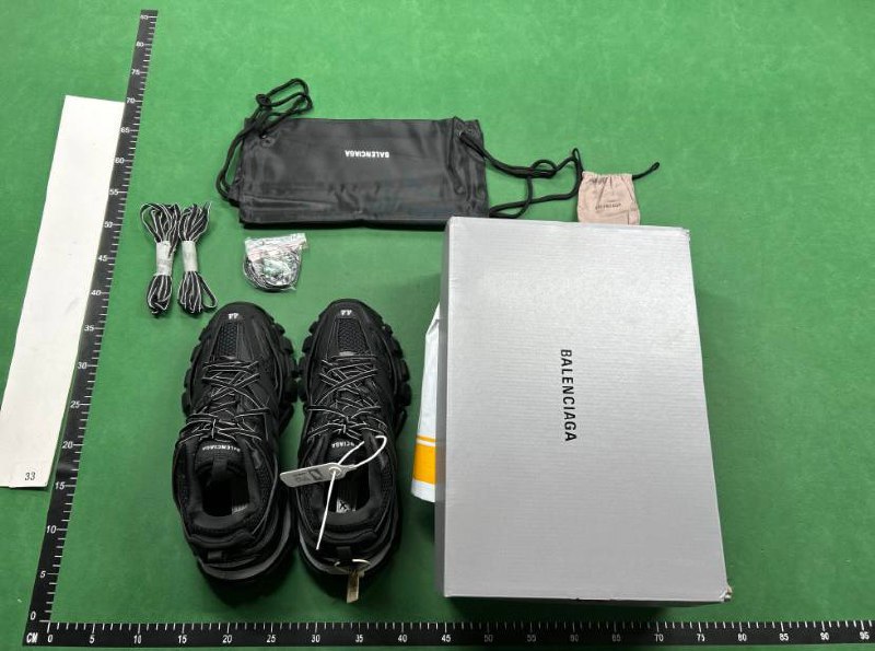  Balenciaga Track -2
