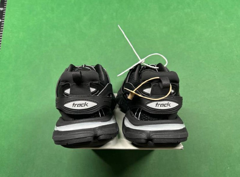  Balenciaga Track -4