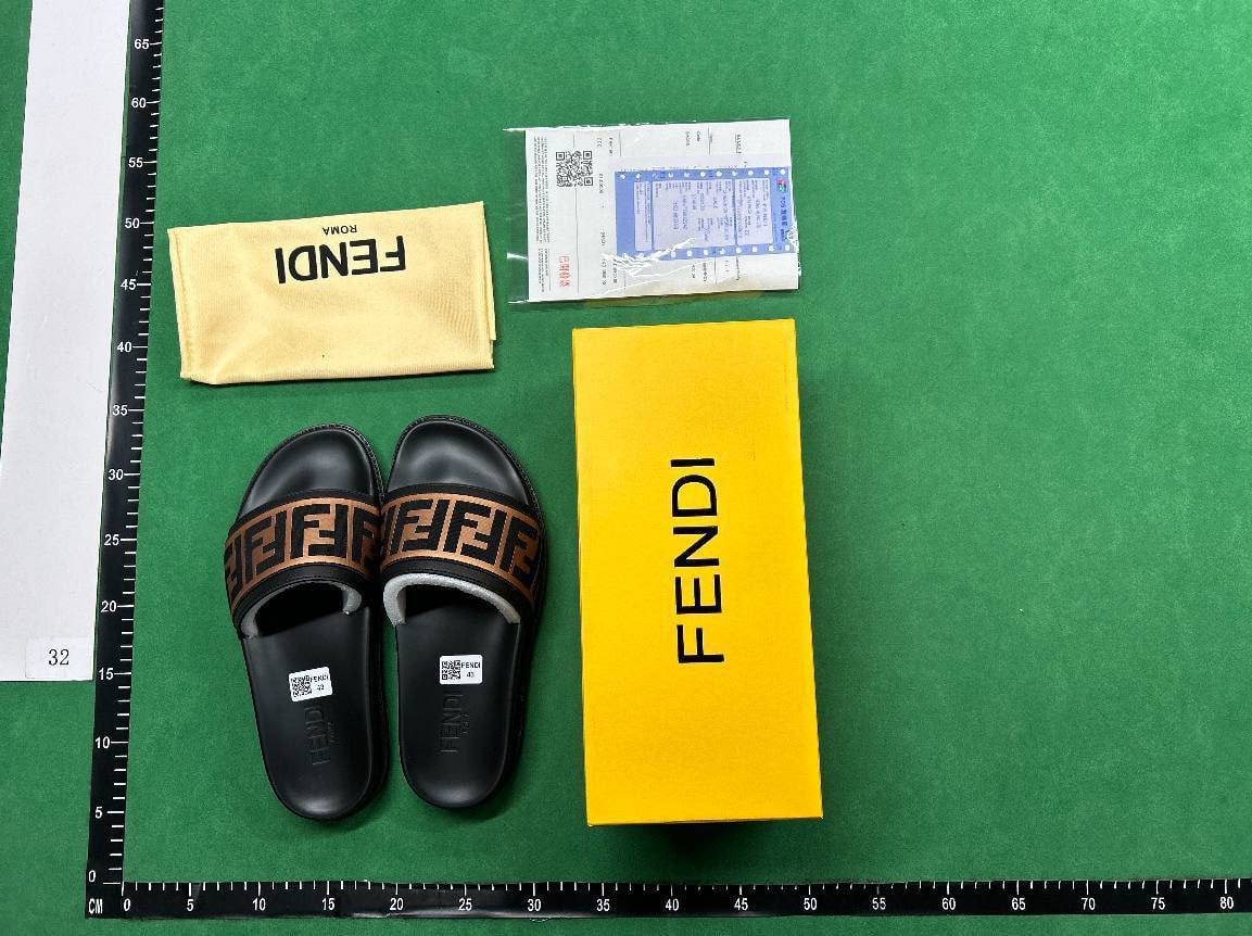 FENDI Slippers -3