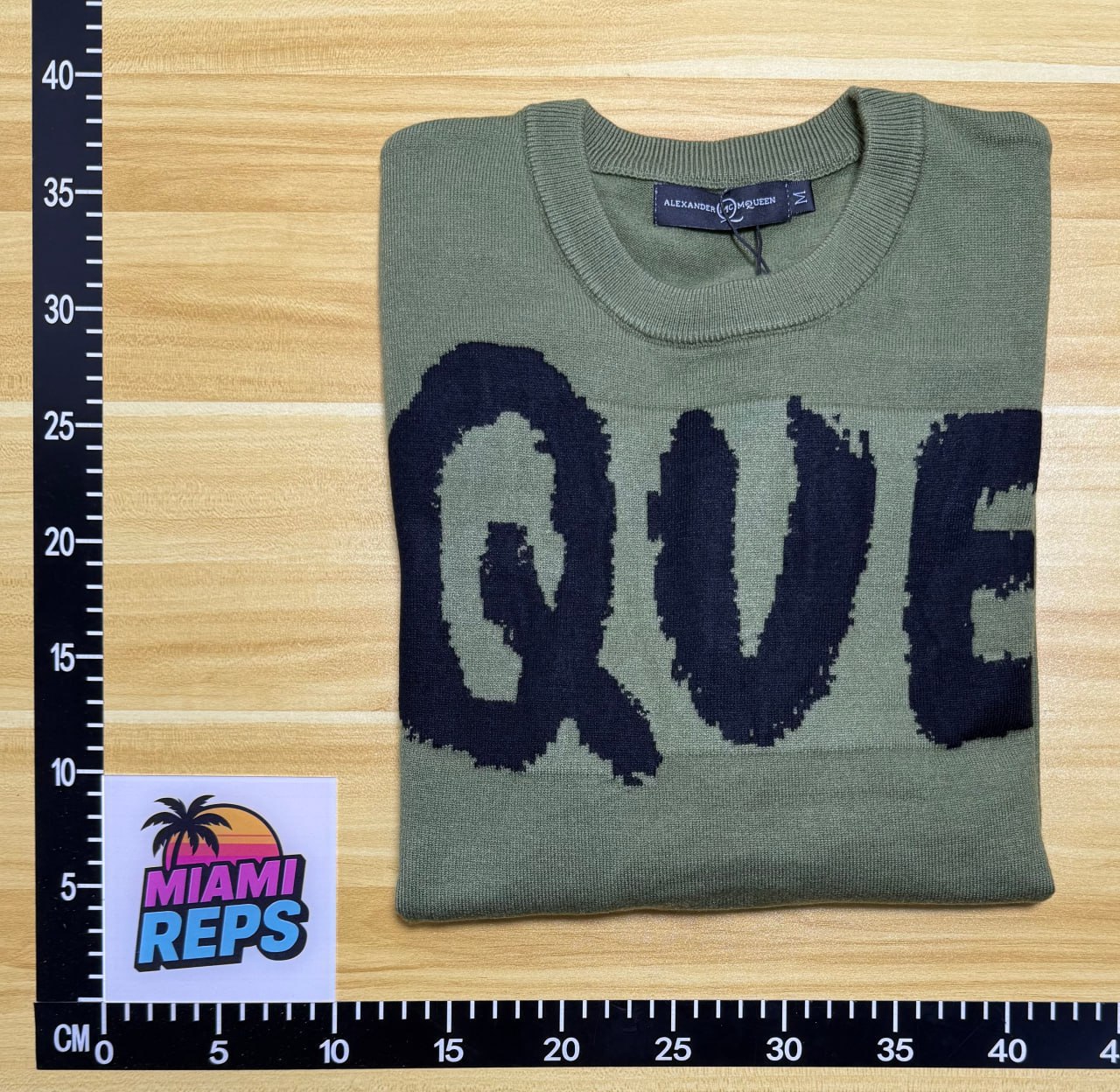  Unknown Brand QUE Knit Sweater -3