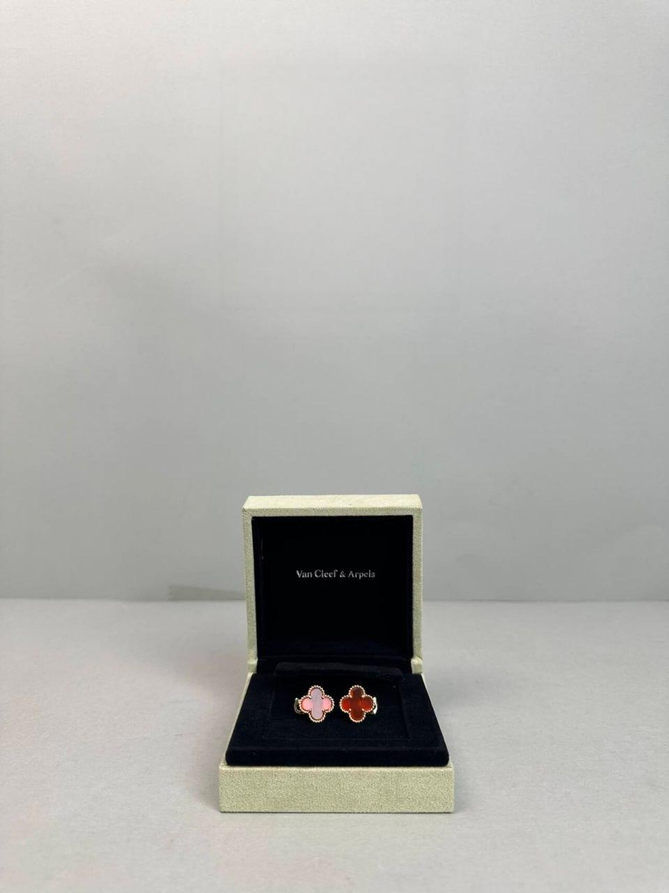   Van Cleef & Arpels Alhambra Earrings [15 styles] -4