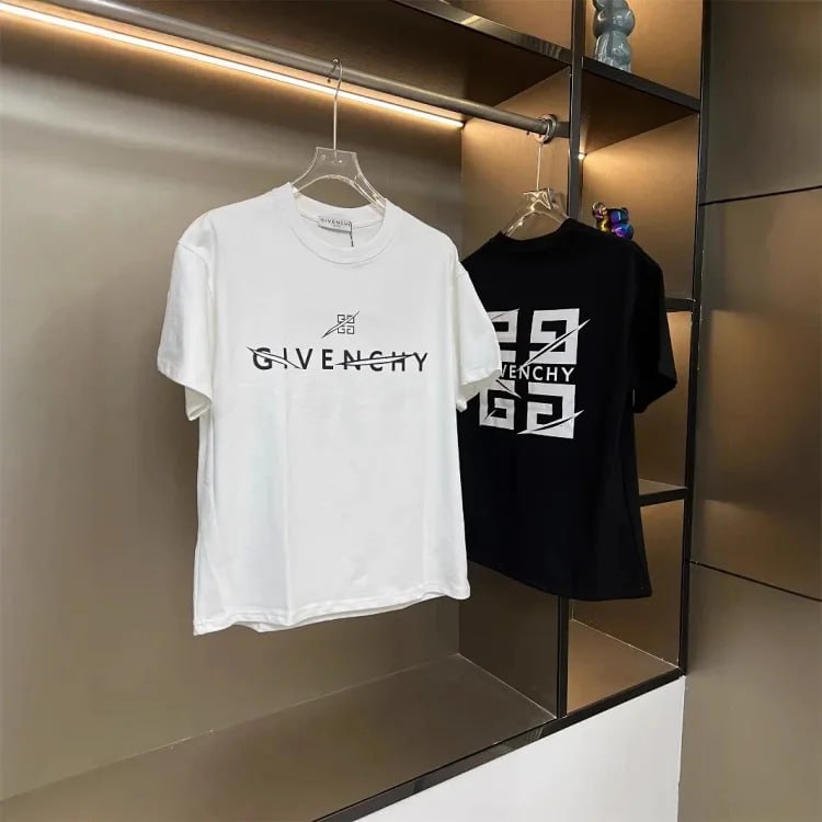  Givenchy 4G Logo T-Shirt [2 styles]