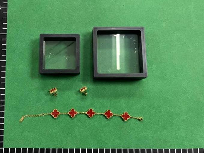   Van Cleef & Arpels bracelet -4