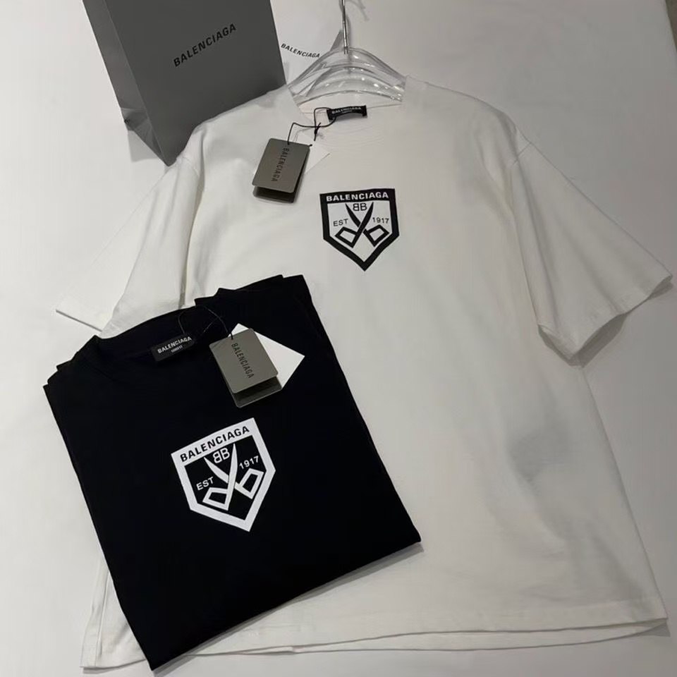 Balenciaga -2