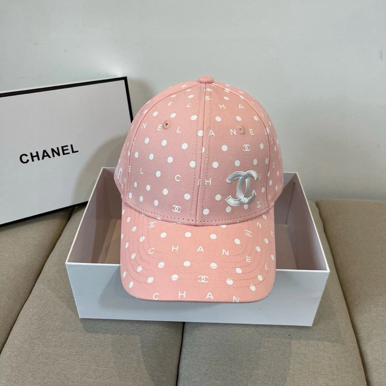 CHANNEL HAT   -2