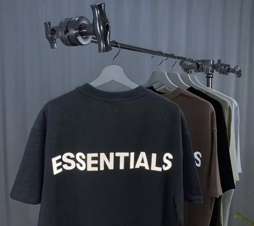  ESSENTIALS -4