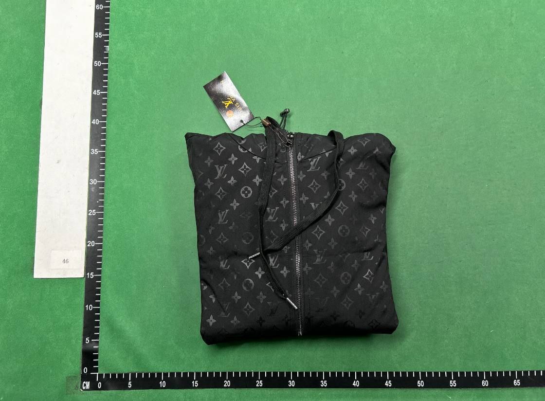  Louis Vuitton, Gucci, Dior jackets -3