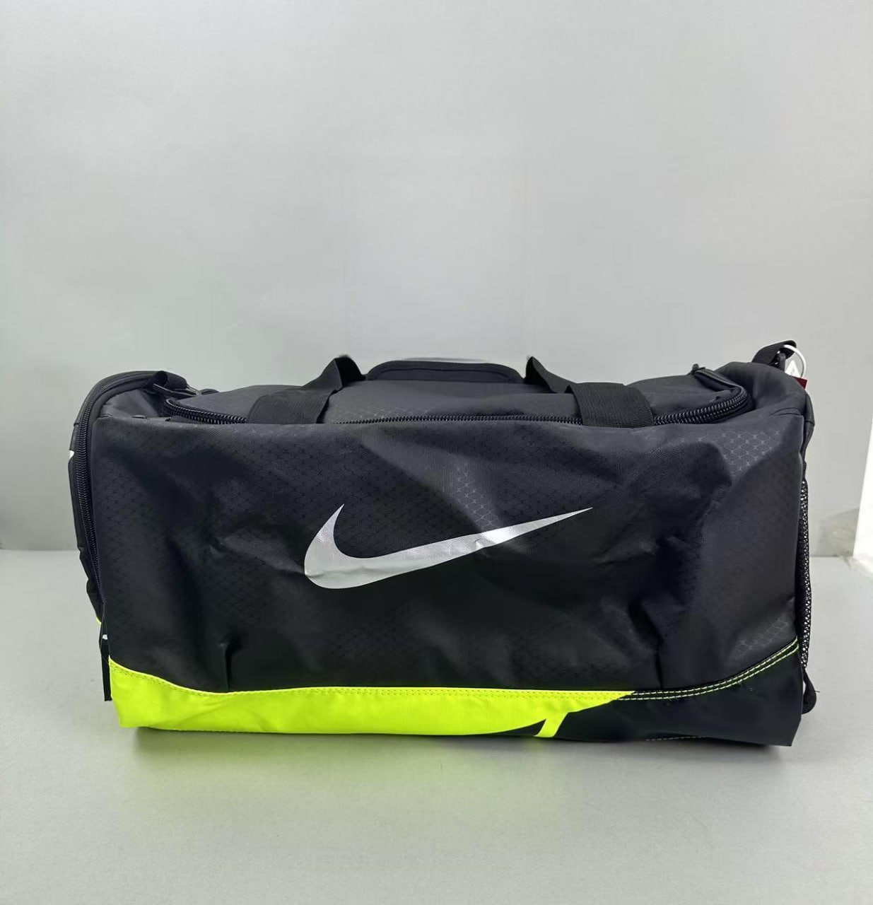     bolsa viaje nike -3
