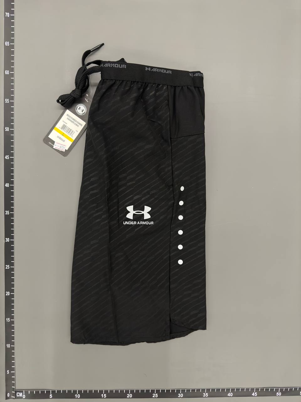 Under Armour shorts  -3