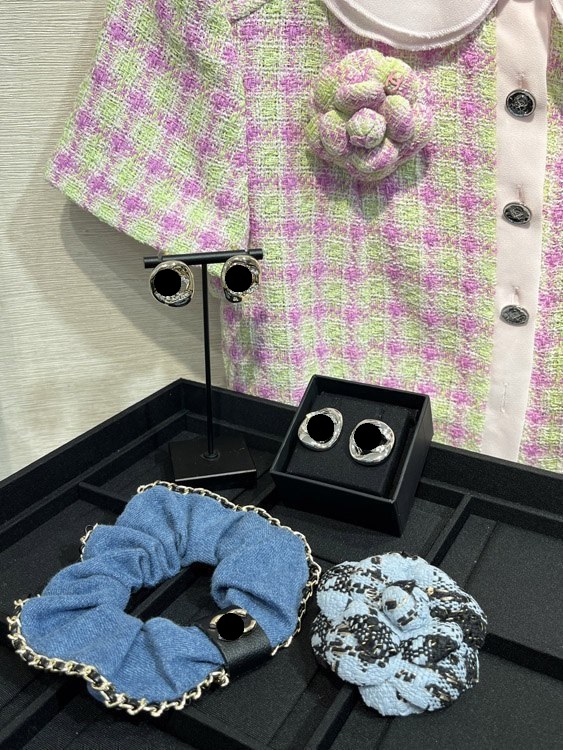 Headwear-11